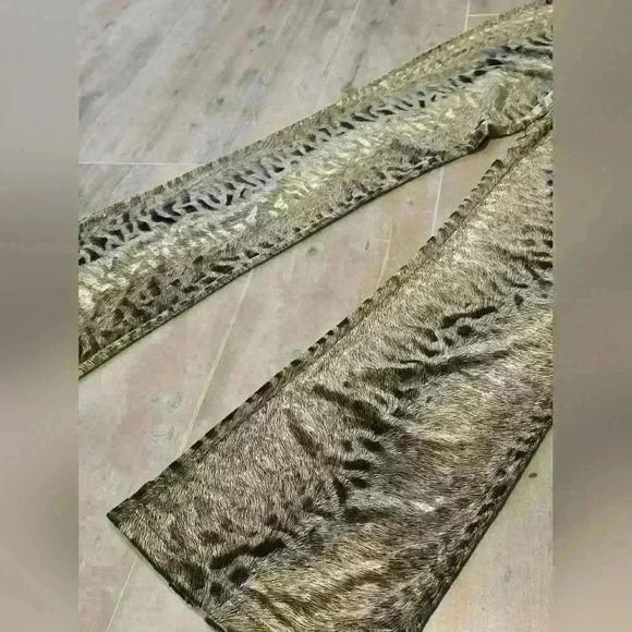 NWT Express Textured Animal Print Pant - Picture 3 of 15